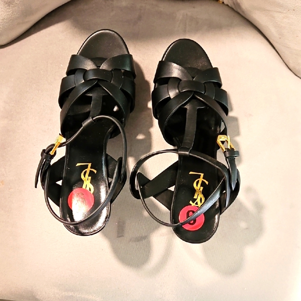 Yves Saint LaurentBRAND NEW NEVER WORN WITHOUT TAGS Women's Black Sandals